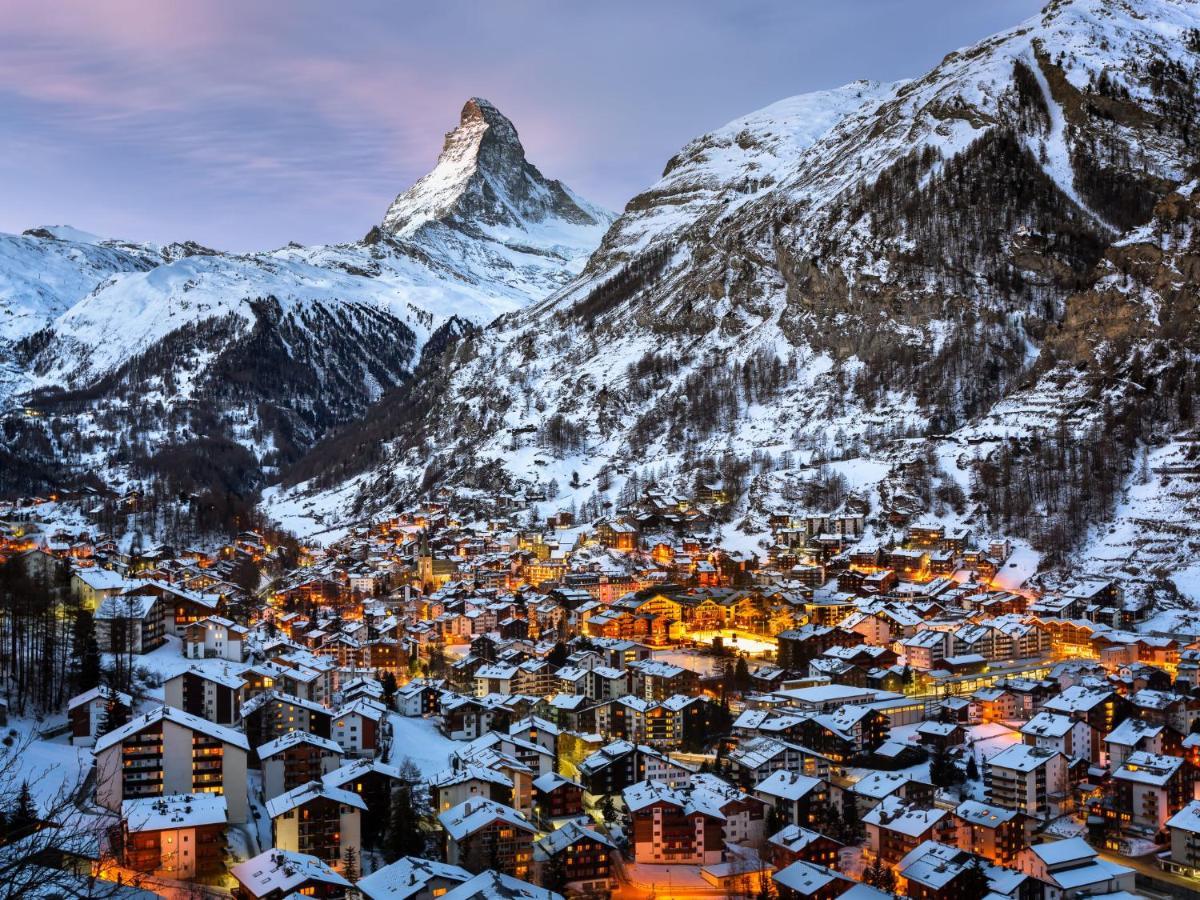 Apartment Chalet Dossen Zermatt Bagian luar foto